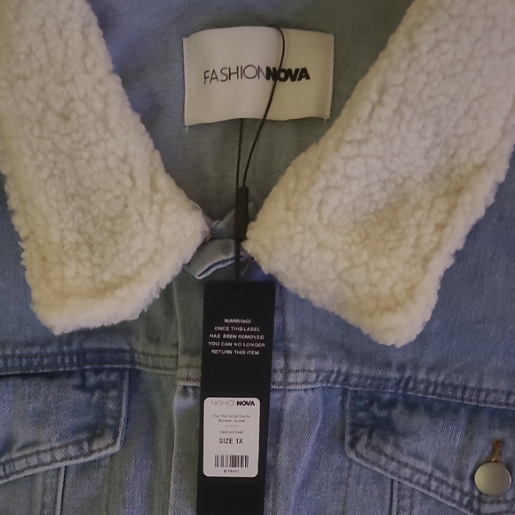 Fashion Nova Light Blue Jean Jacket with White Collar - Picture 3 of 5